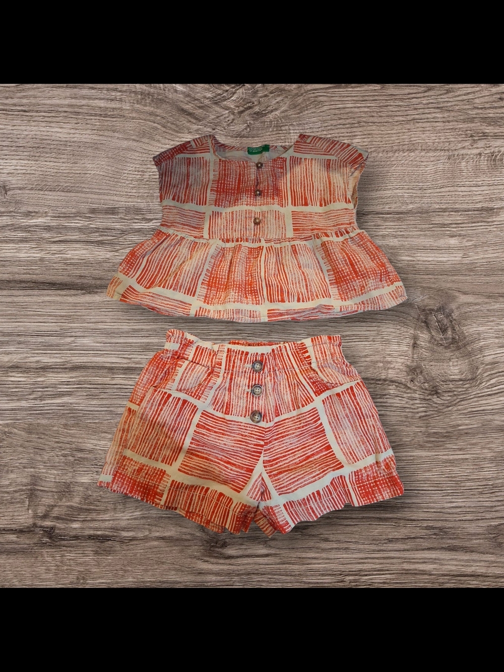 United Colors Of Benetton Orange and White Girls Two-Piece Top and Shorts